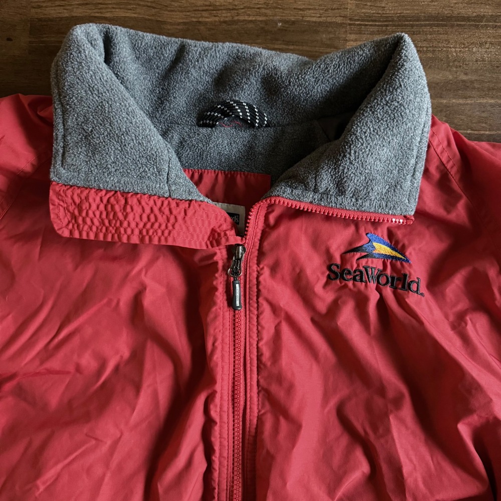 Edwards SeaWorld Red Fleece Lined Full Zip Jacket XL Embroidered Logo Mens
